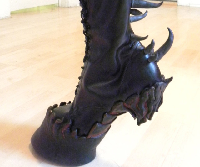 heelless platform boots