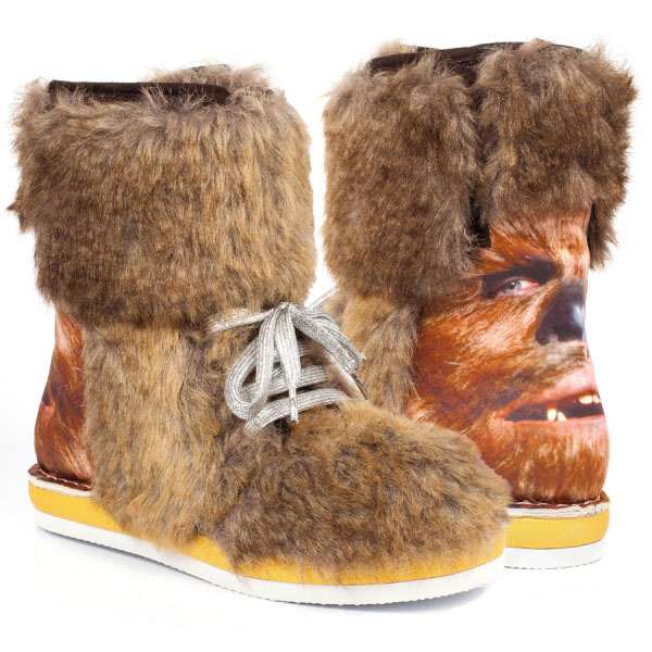 Furry Chewbacca Boots | DudeIWantThat.com