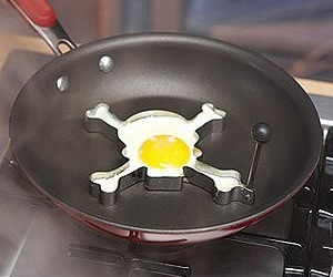 Skull Egg & Pancake Molder
