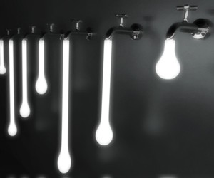 Light Drop Wall Lamp