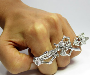 Skeleton King Triple Knuckle Ring Skeleton King Triple Knuckle Ring