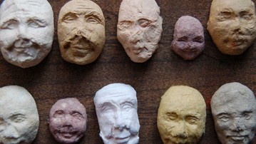 Sprouting Seed Faces - Plantable Paper & Edible Sprouts