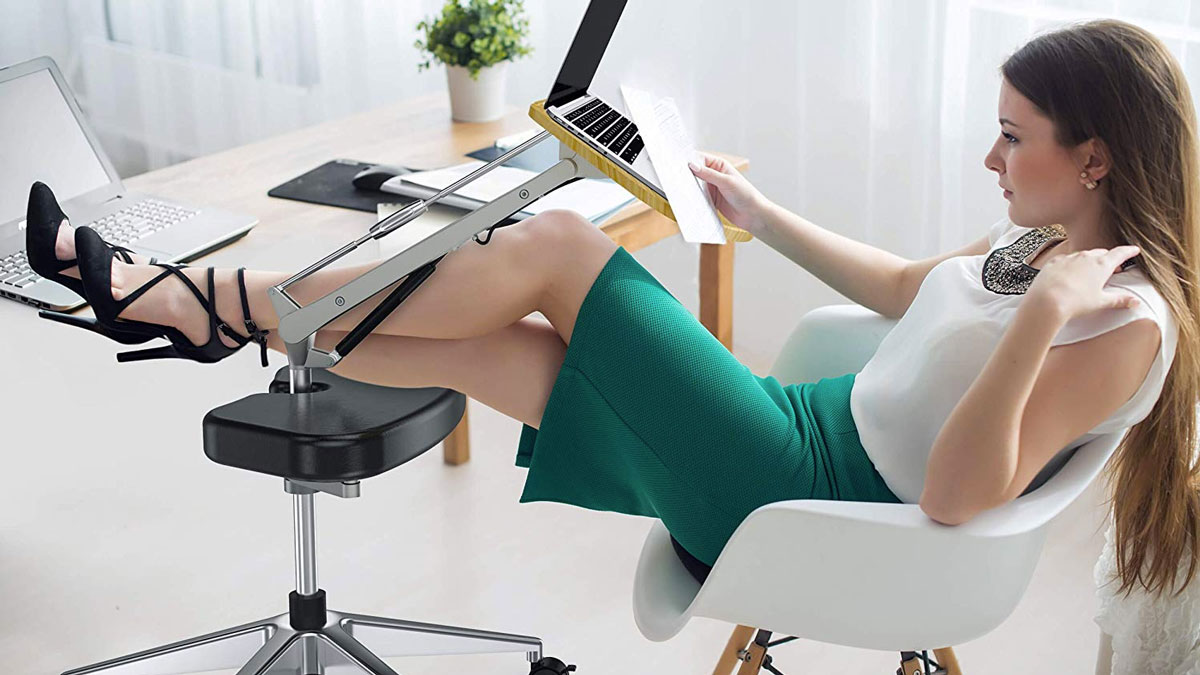 Mobile Laptop Desk with Adjustable Tabletop & Footrest Mobile Laptop Desk with Adjustable Tabletop & Footrest