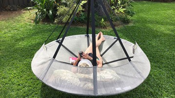 Flying Saucer Hanging Hammock Chair Flying Saucer Hanging Hammock Chair
