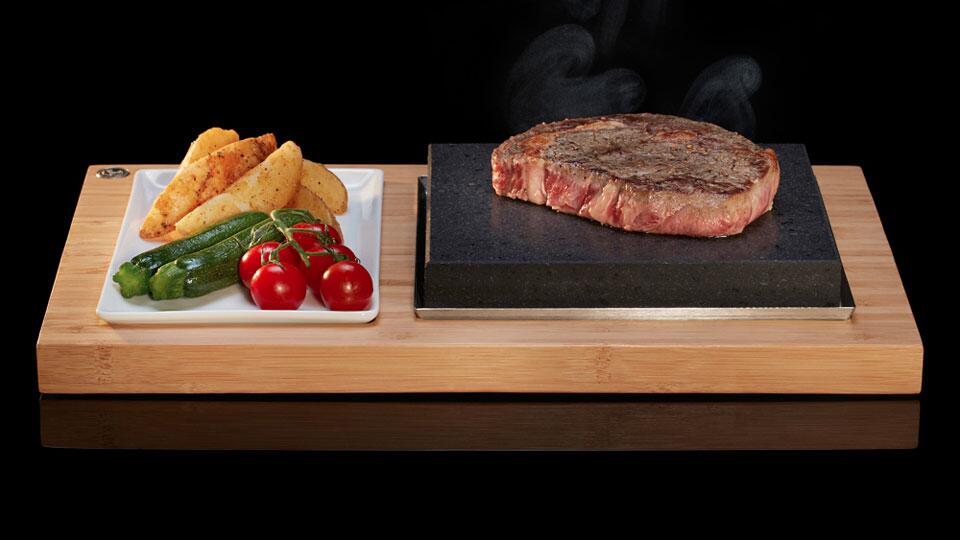 SteakStones Sizzling Steak Plate Set