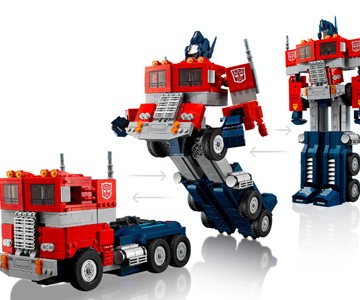 LEGO Transforming Optimus Prime LEGO Transforming Optimus Prime