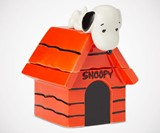 Peanuts Snoopy on Dog House Cookie Jar