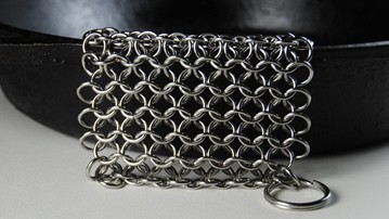 Chainmail Cast Iron Pan Scrubber