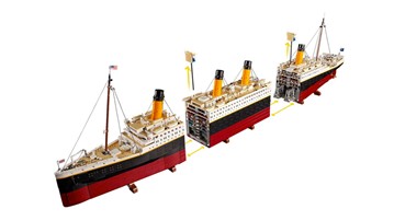 9,090-Piece LEGO Titanic