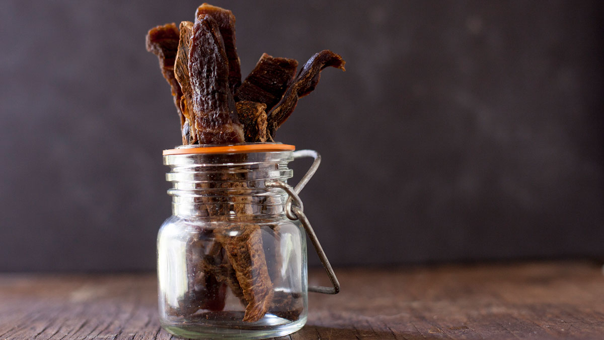Chow Down: 10 Healthy Snacks That Don't Suck Chow Down: 10 Healthy Snacks That Don't Suck