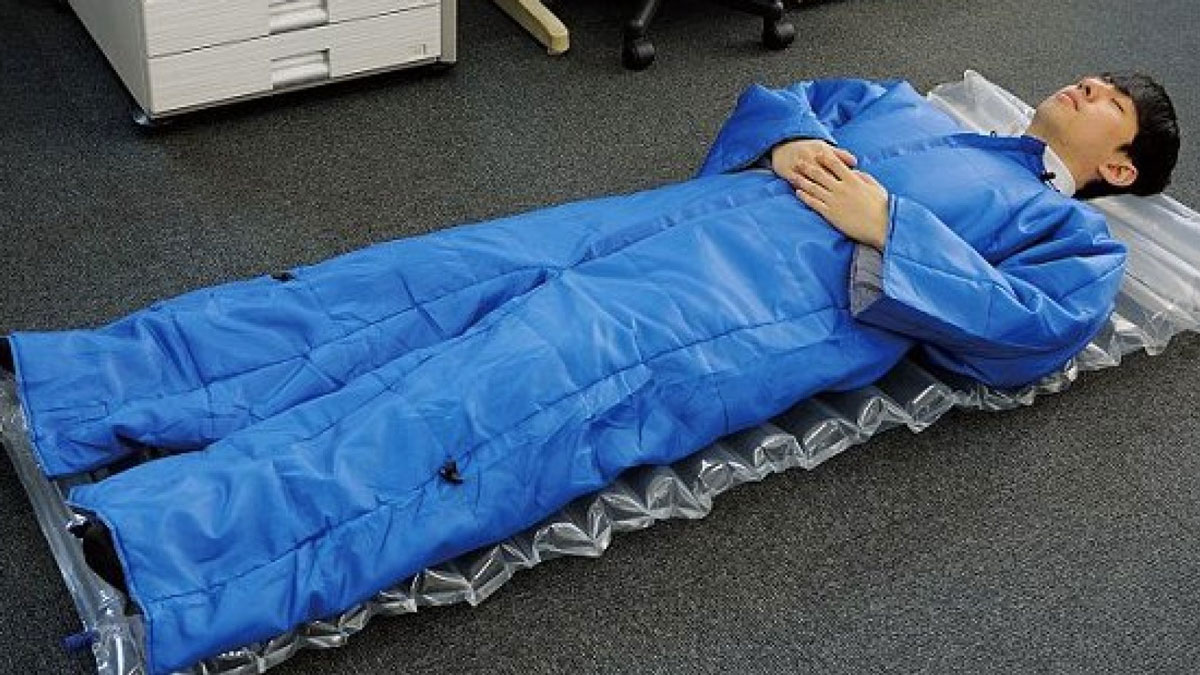 Wearable Futon