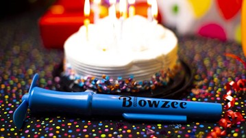 Blowzee Fan for Blowing Out Birthday Candles Blowzee Fan for Blowing Out Birthday Candles