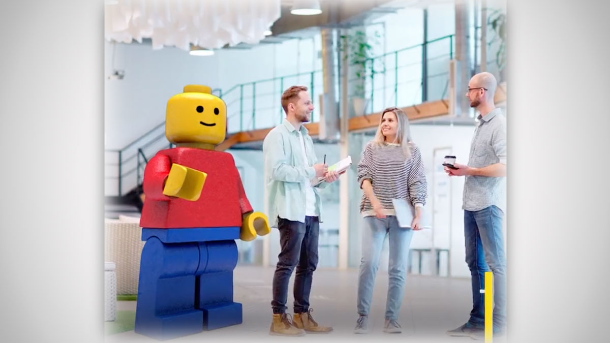 The LEGO Maxifigure - Life-Size LEGO Minifigure The LEGO Maxifigure - Life-Size LEGO Minifigure
