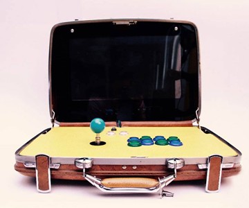 Retro-Inspired Portable Briefcase Arcades Retro-Inspired Portable Briefcase Arcades