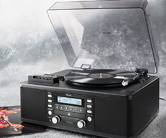 Vinyl-to-Digital USB Turntable Vinyl-to-Digital USB Turntable
