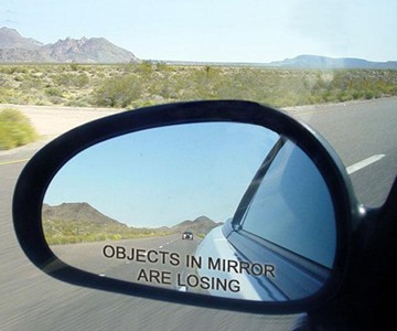 Objects in Mirror Are Losing Decal Objects in Mirror Are Losing Decal
