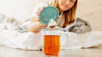 Qdo Birdie Swing Nest - Teacup with Infuser & Lid