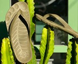 GUDO Footprint Flip-Flops