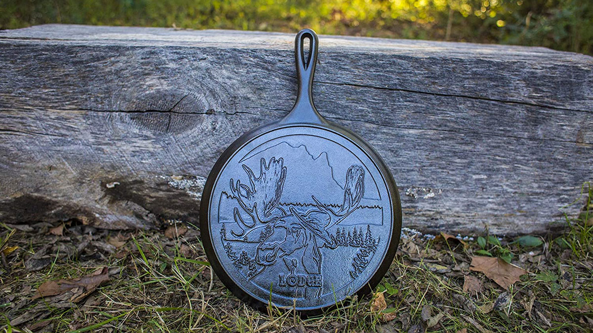 Lodge Wildlife Series Cast Iron Skillets Lodge Wildlife Series Cast Iron Skillets