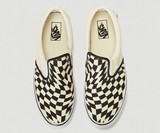 Vans UA Classic Slip-On Twist Sneakers