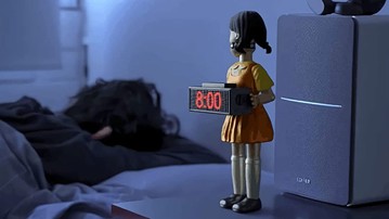 Squid Game Doll Shooting Alarm Clock Squid Game Doll Shooting Alarm Clock