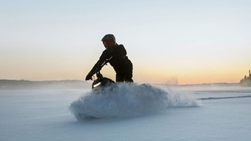 Widescape WS250 Stand-Up Snowmobile
