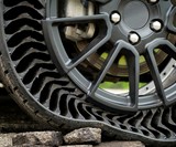 Michelin Uptis Airless Tires