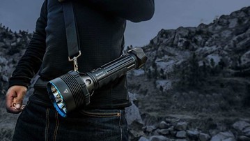 X9R Marauder 25,000 Lumen Flashlight X9R Marauder 25,000 Lumen Flashlight