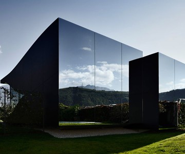 Mirror Houses Mirror Houses