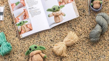 Star Wars: The Mandalorian Crochet Kit Star Wars: The Mandalorian Crochet Kit