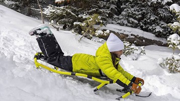 Yukon Hammerhead Pro HD Steerable Snow Sled Yukon Hammerhead Pro HD Steerable Snow Sled
