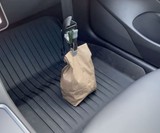 BAGO - Glovebox Clip to Keep Bags Upright in the Car