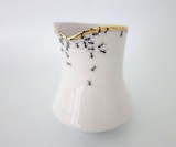 Evelyn Bracklow Ants Dinnerware