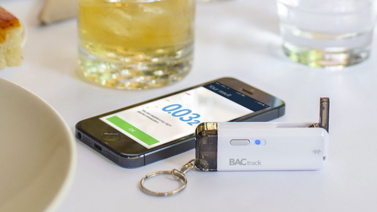 BACtrack Vio Breathalyzer Keychain BACtrack Vio Breathalyzer Keychain