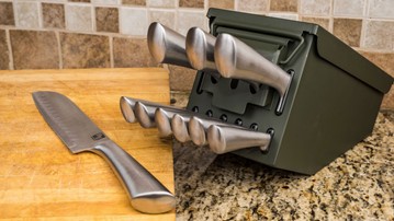 Delta Echo Ammo Can Knife Set Delta Echo Ammo Can Knife Set