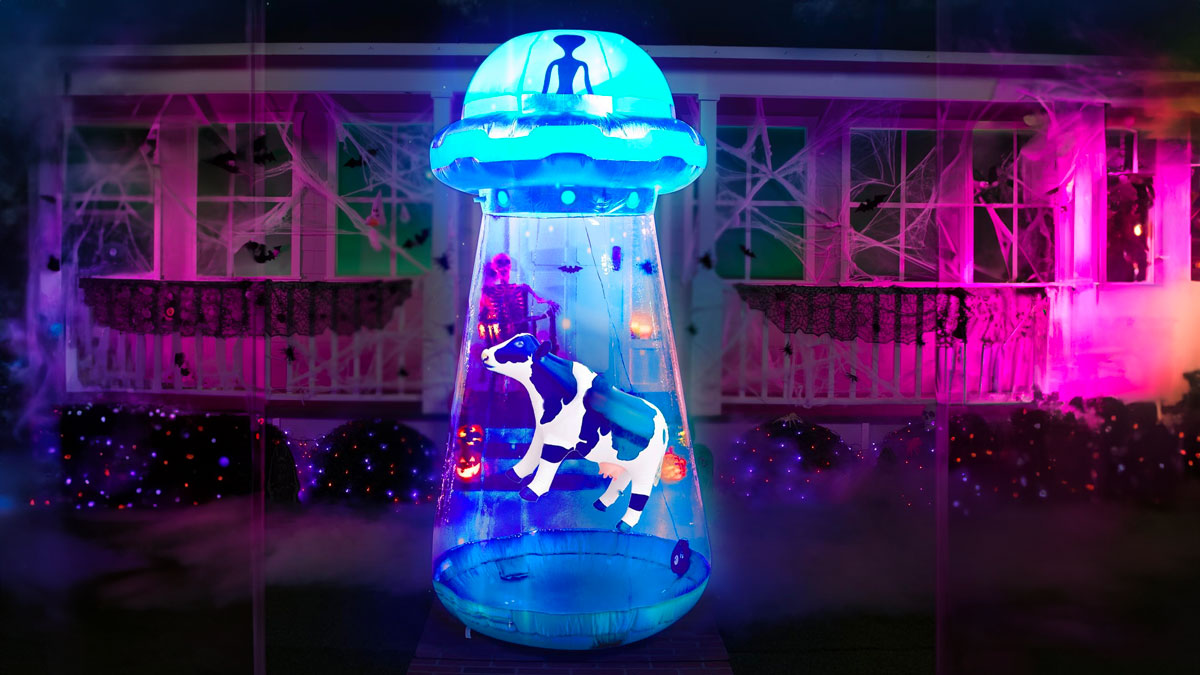 9-Foot Alien Abduction Inflatable