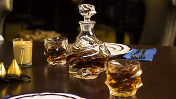Everest Decanter Set