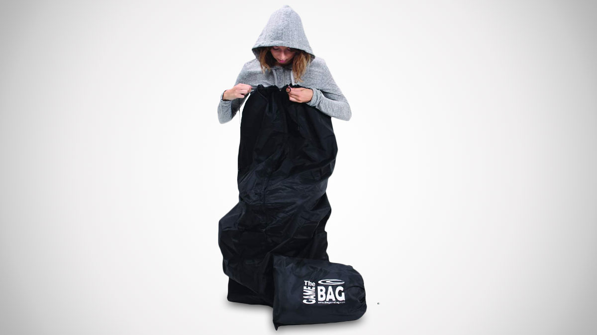 The Game Bag - Wearable Waterproof & Windproof Blanket The Game Bag - Wearable Waterproof & Windproof Blanket
