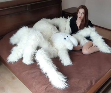 Giant Stuffed Tarantula