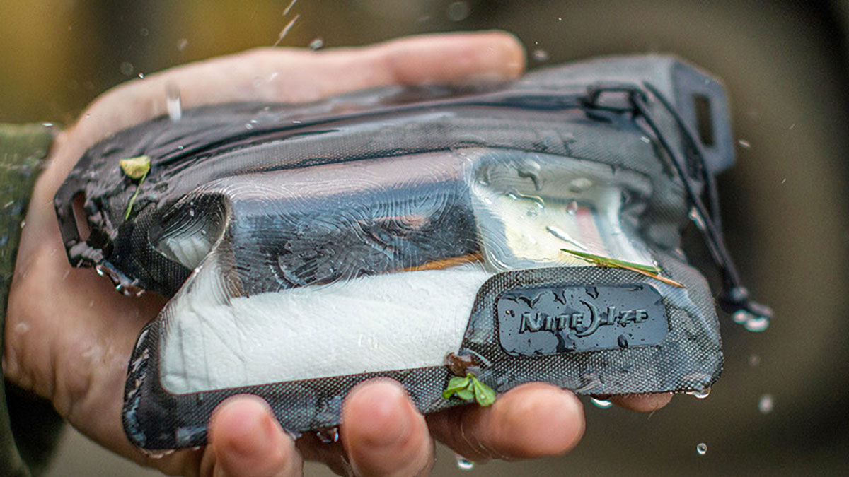 Nite Ize RunOff Waterproof Wallet