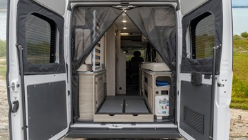 Winnebago Solis Pop-Top Camper Van Winnebago Solis Pop-Top Camper Van