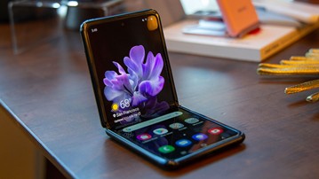 Samsung Galaxy Z Flip3 5G Samsung Galaxy Z Flip3 5G
