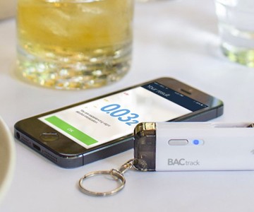 BACtrack Vio Breathalyzer Keychain