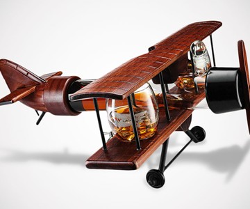 Airplane Whiskey Decanter & Glass Set Airplane Whiskey Decanter & Glass Set