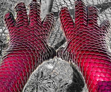 Dragon Scale Gauntlets