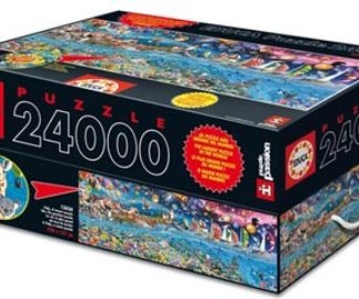 World's Largest Jigsaw Puzzle World's Largest Jigsaw Puzzle