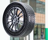 Michelin Uptis Airless Tires