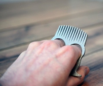 Knuckle Duster Beard Comb Knuckle Duster Beard Comb