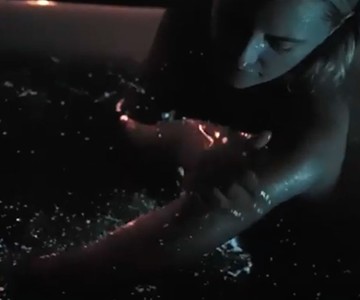 Bath Diamond Bioluminescent Bath Bombs & Salt Soaks Bath Diamond Bioluminescent Bath Bombs & Salt Soaks