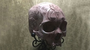 Hand-Carved Real & Replica Skulls Hand-Carved Real & Replica Skulls